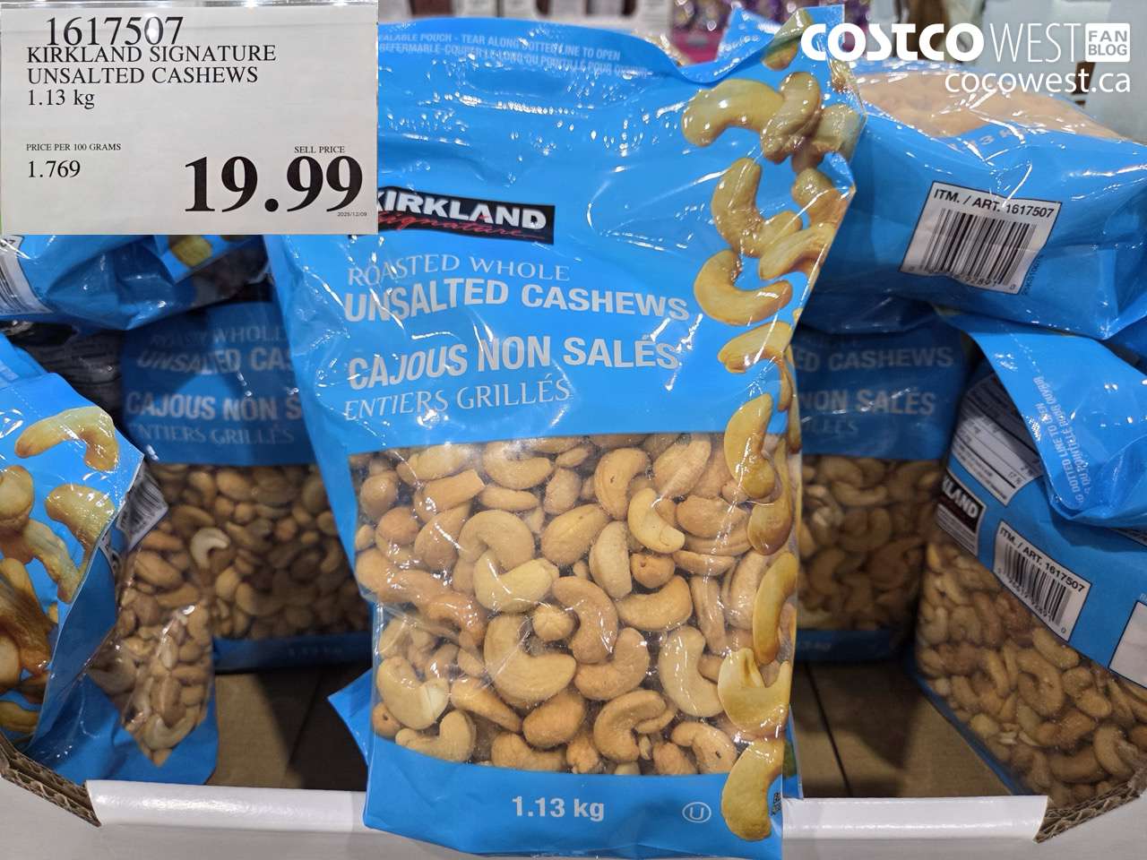 KIRKLAND SIGNATURE UNSALTED CASHEWS 1.13 kg