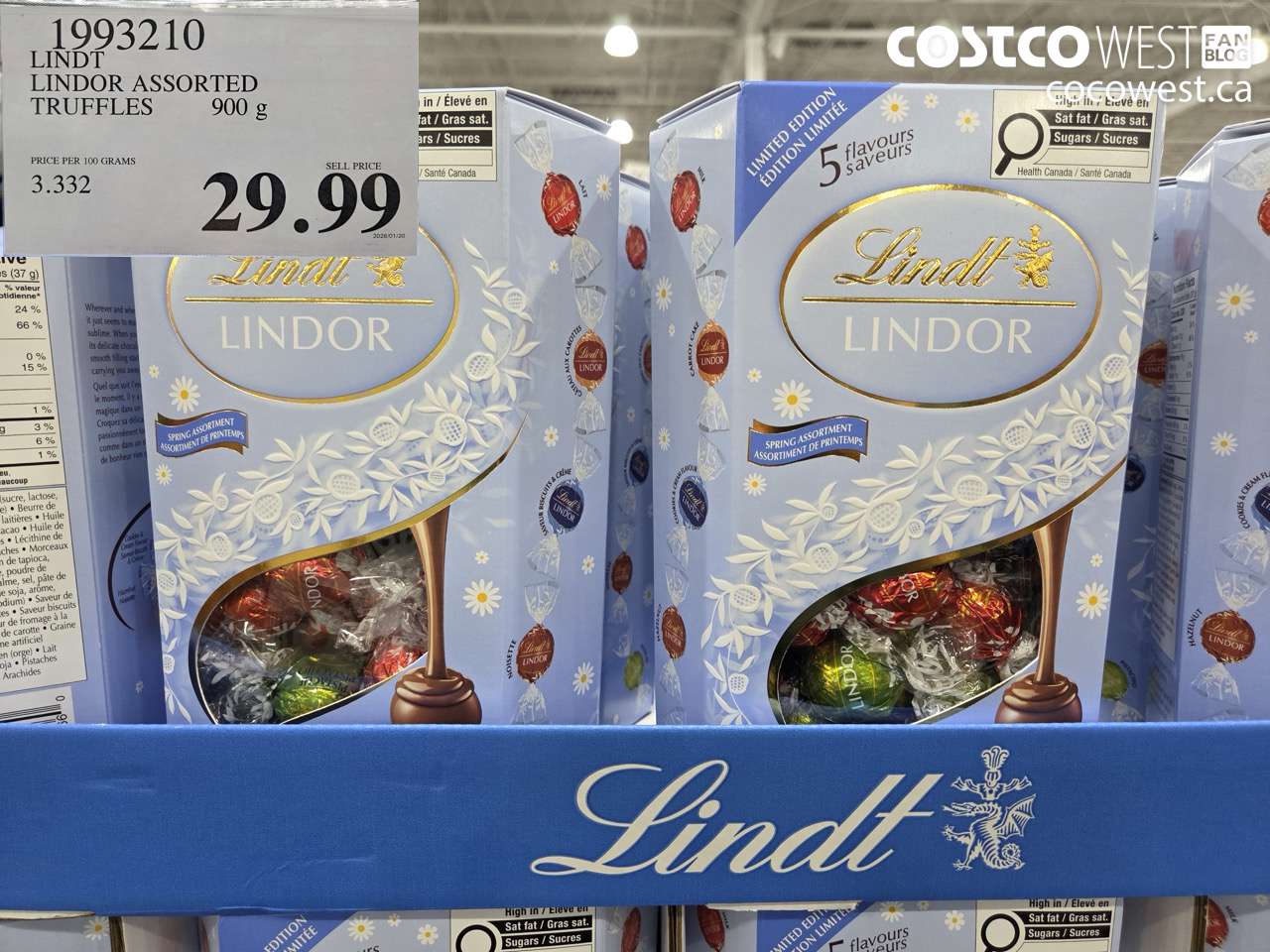 LINDT LINDOR ASSORTED TRUFFLES 900G