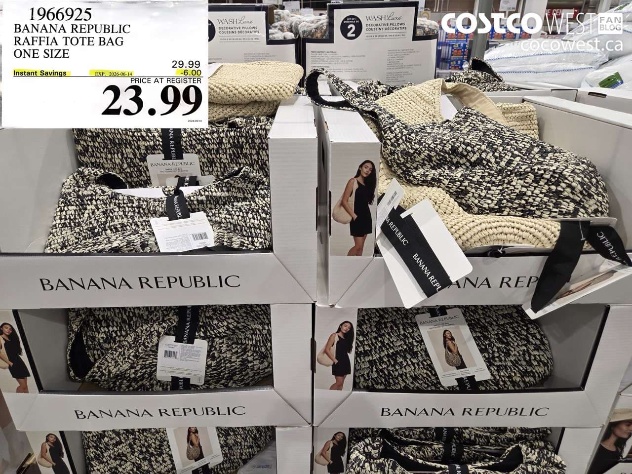 banana republic raffia tote bag one size