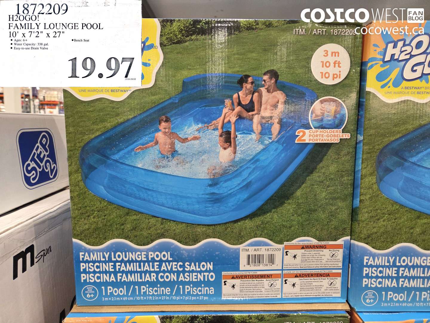 h2ogo family lounge pool